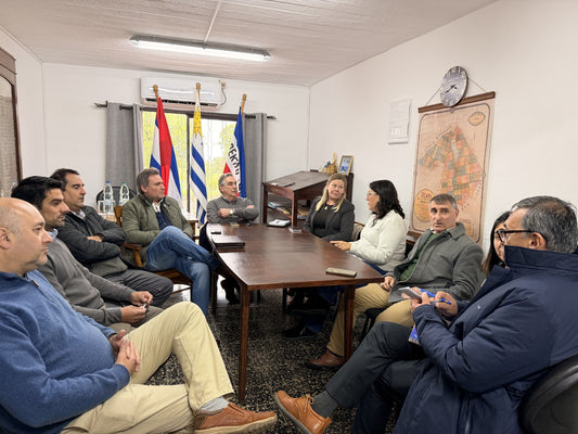 INTENDENTE DE COLONIA COMENZÓ RECORRIDA POR LOS 13 MUNICIPIOS DEL DEPARTAMENTO