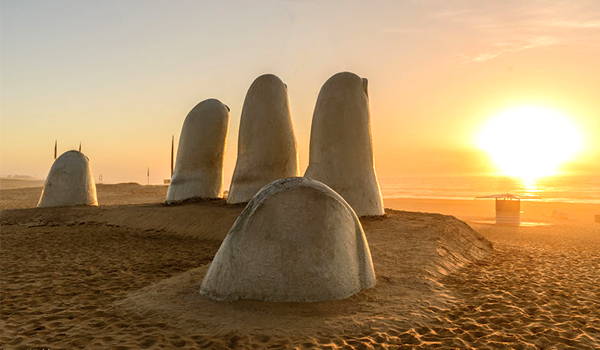 EMPRESARIO ARGENTINO DEFINIÓ A PUNTA DEL ESTE COMO BALNEARIO "GRASA", PERO "LIMPIO"